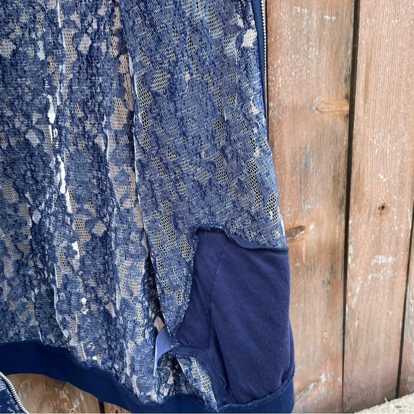 MAURICES Women’s Lacy Blue Full Zip See Through Jacket Size Small - Picture 12 of 12